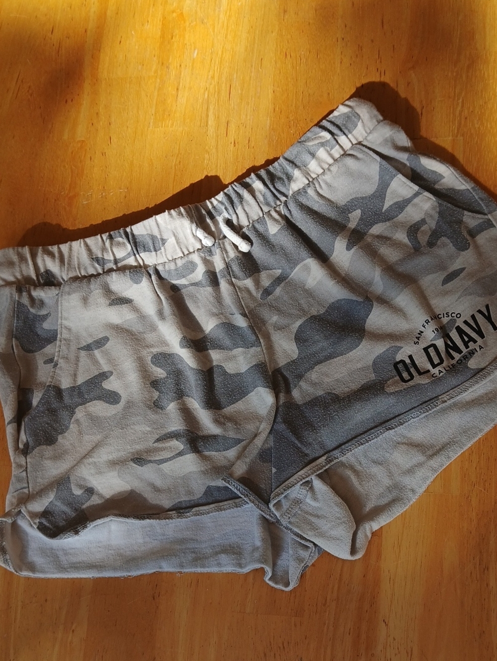 Old Navy Gray Camo Athletic Lounge Shorts